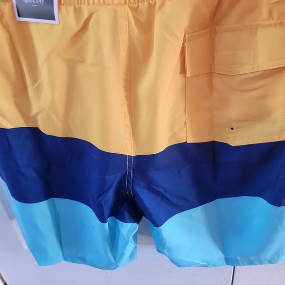 Club Room Men's Color blocked 7" Swim Trunks, Created for Macy's Size XL - Picture 12 of 12